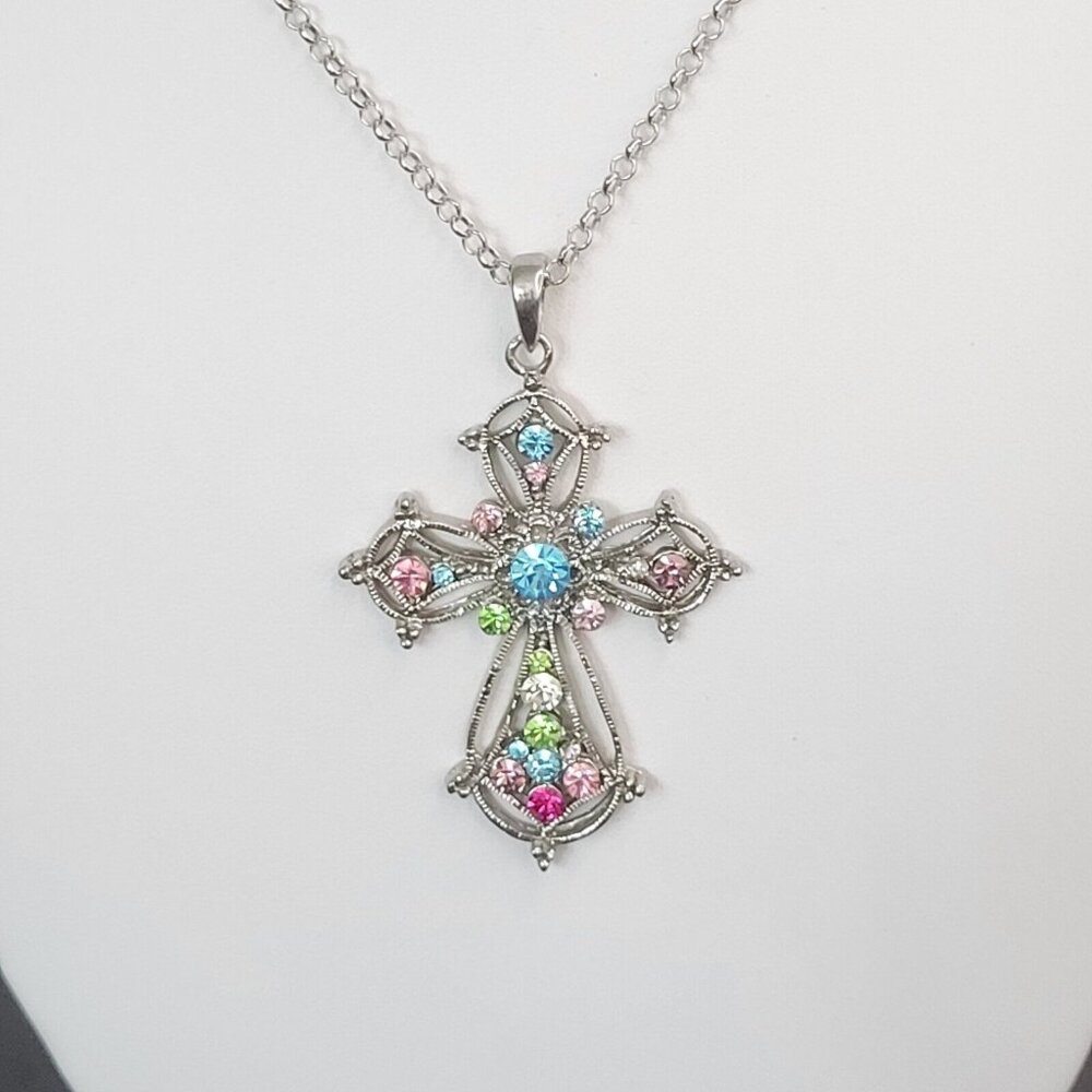 Silver Tone Round Link Chain Cross Pendant Rhinestone Fashion Necklace 22 in